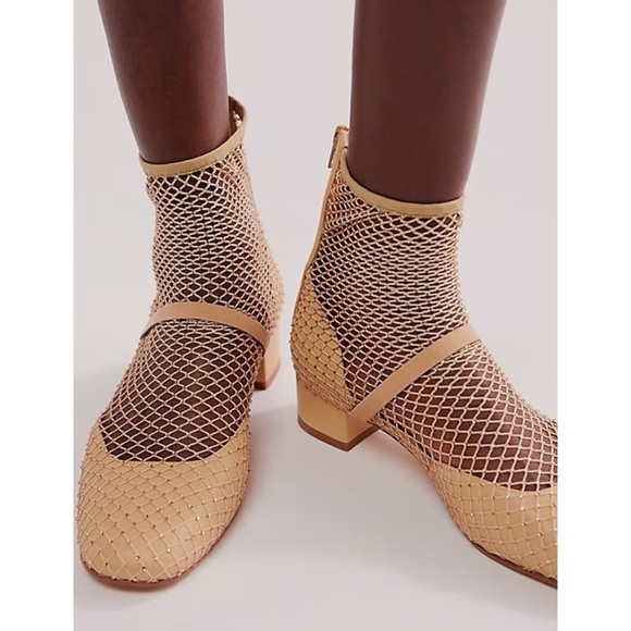 Jeffrey Campbell Magic Hour Mesh Heels Ballet Mary Jane Strap Cream Womens 8.5 - Picture 3 of 15